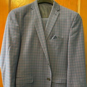 Mens suit…42 Short…